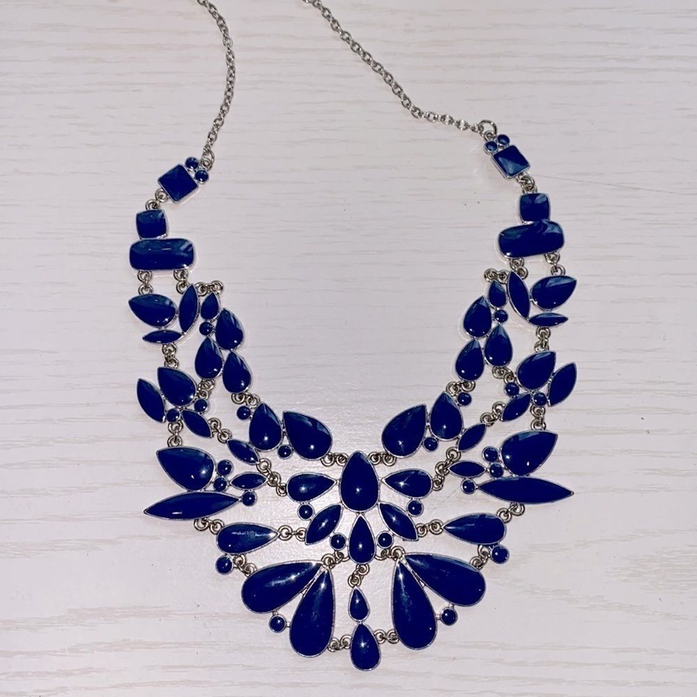 Beautiful Natasha bib necklace